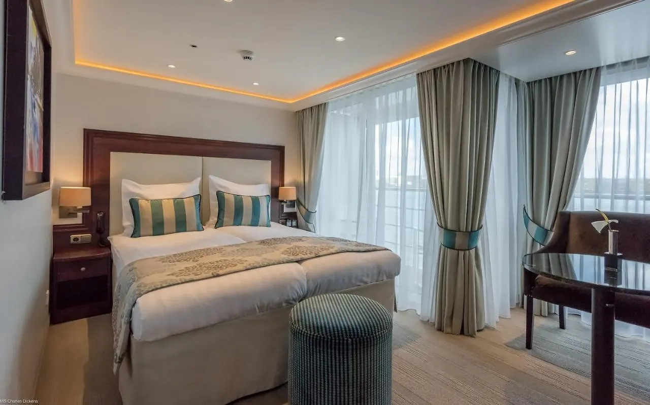 Select Ms Charles Dickens - Frankfurt Hotel Frankfurt am Main